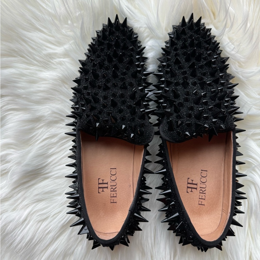 FERUCCI BLACK SPIKES AND CRYSTAL LOAFER SIZE 8 PROM WEDDING SHOES